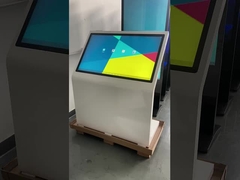 Dokunmatik Ekran Kiosk LCD 55 Inch Wayfinding 4K Hd Yer Duracak Kendine Hizmet Ekranı Etkileşimli Sergi