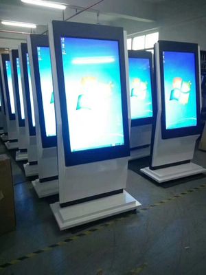 AC110V 350nits Interactive Touch Digital Signage For Cinemas Malls
